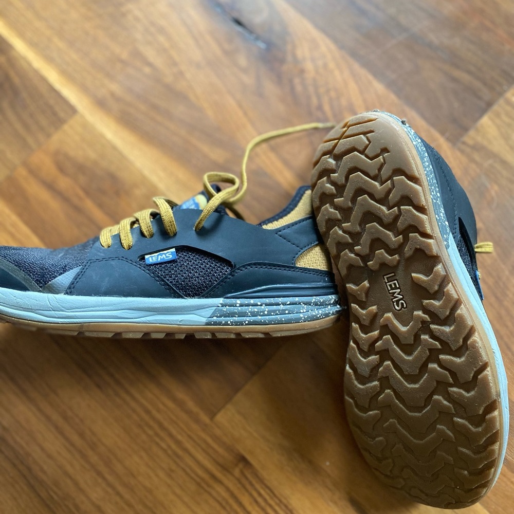 Lem’s Mesa size 9M US
